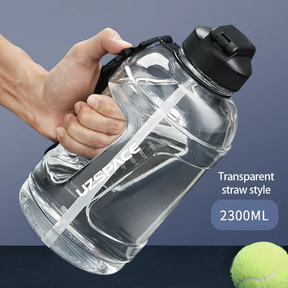 UZSPACE 2.3L 2000ML Water Bottle with Straw Clear Large-capacity Straw Transparent