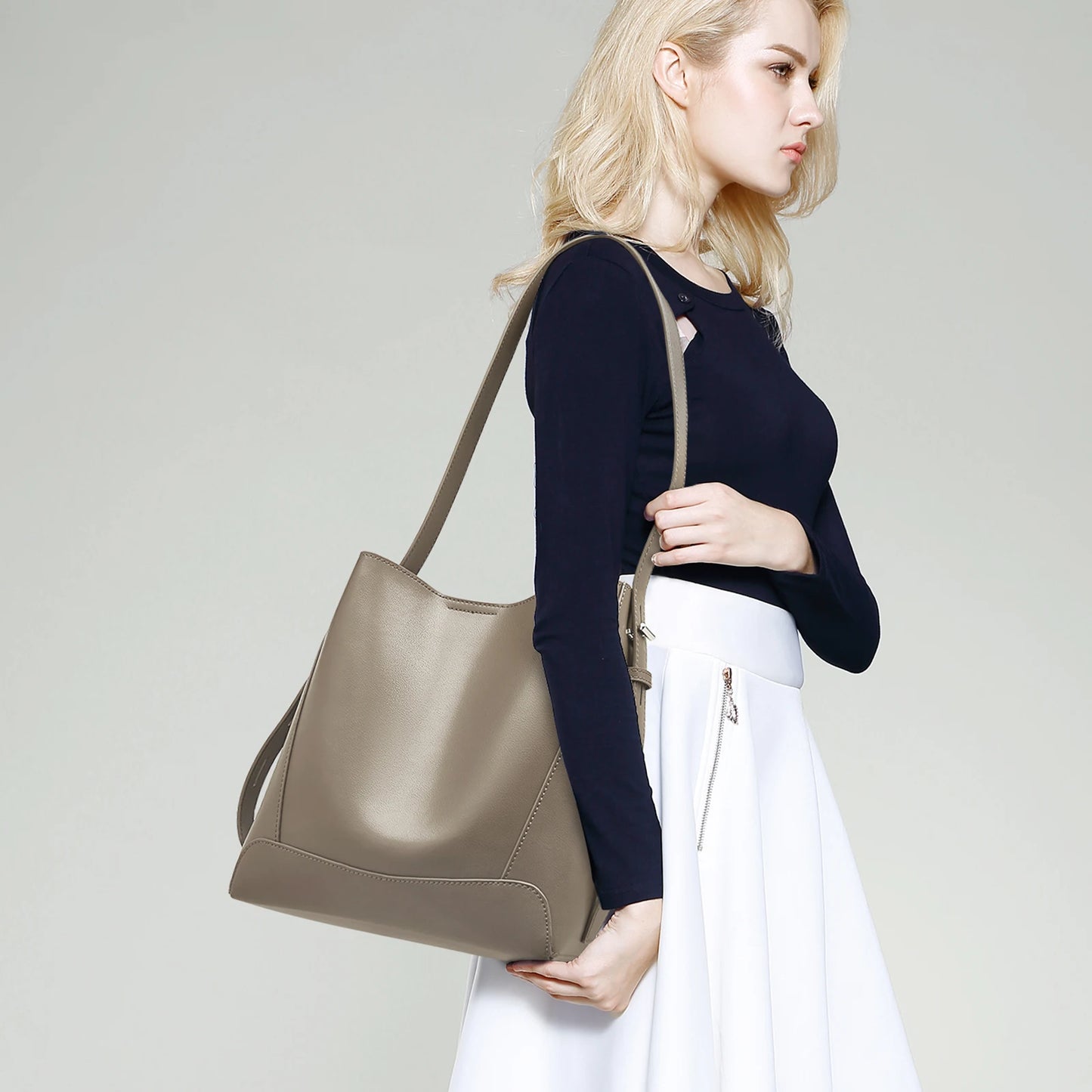 FOXER Lady Fashion Retro Shoulder Bag Large Capacity