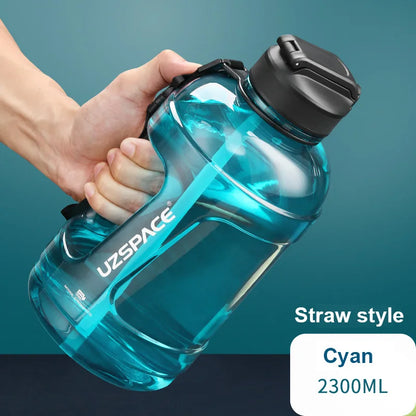 UZSPACE Gradient Color Gallon Pot Super Large Capacity Straw 2300ML Cyan 1500-2500ml